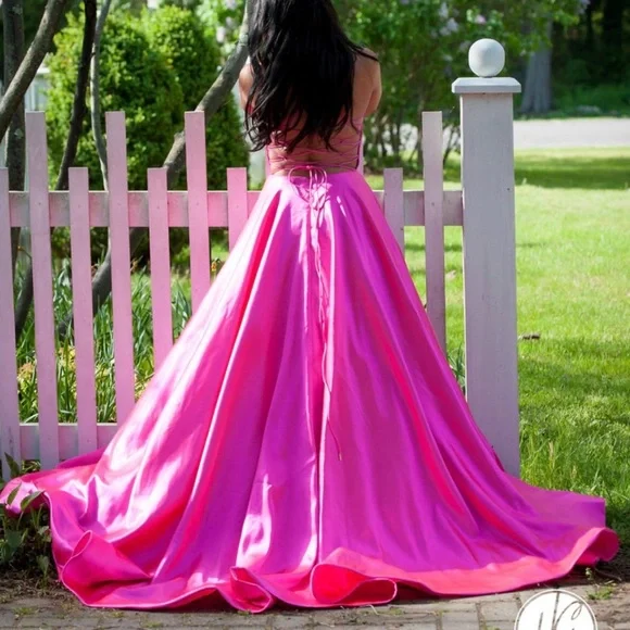 Prom dress - Picture 3 of 5